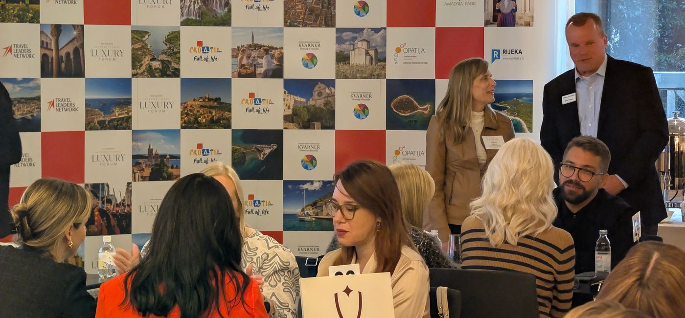Image: Des conseillers spécialisés dans les voyages de luxe, venus du Canada et des États-Unis, se réunissent à l’hôtel Milenij, à Opatija, en Croatie, pour échanger et élargir leur réseau professionnel (Photo Credit: Bert Archer)