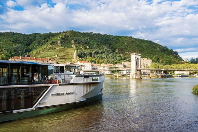 Riverside Luxury Cruises Riverside Luxury Cruises