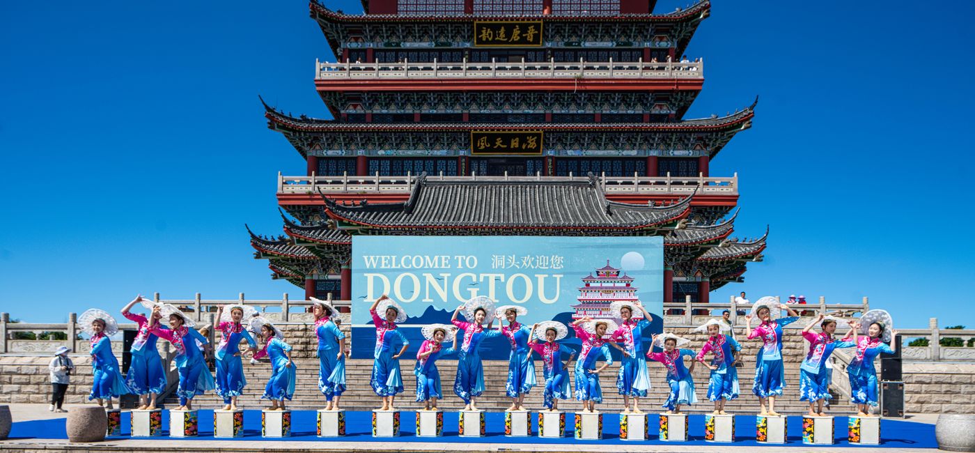 Image: The Viking Yi Dun received a colourful welcome in Dongtou, China. (Photo Credit: Viking)