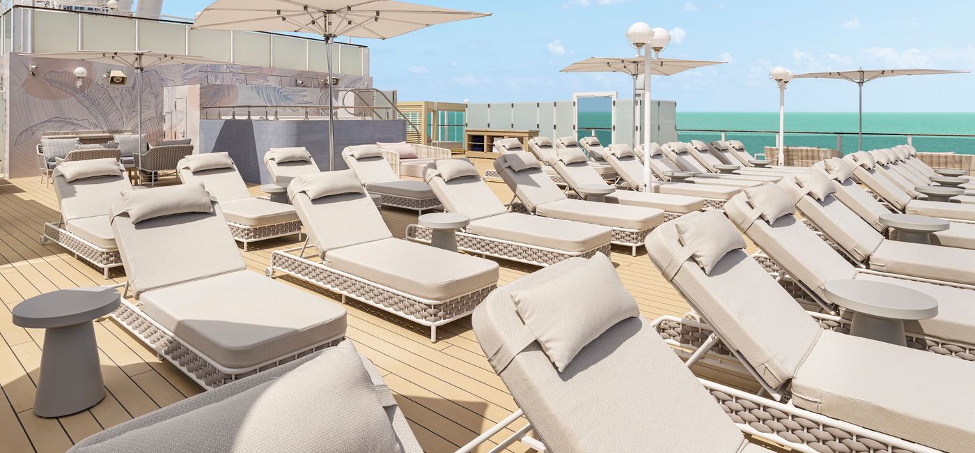 Image: Both Norwegian Jade and Norwegian Gem now have Vibe Beach Clubs (Photo Credit: Norwegian Cruise Line)