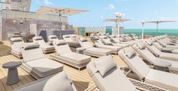 Both Norwegian Jade and Norwegian Gem now have Vibe Beach Clubs