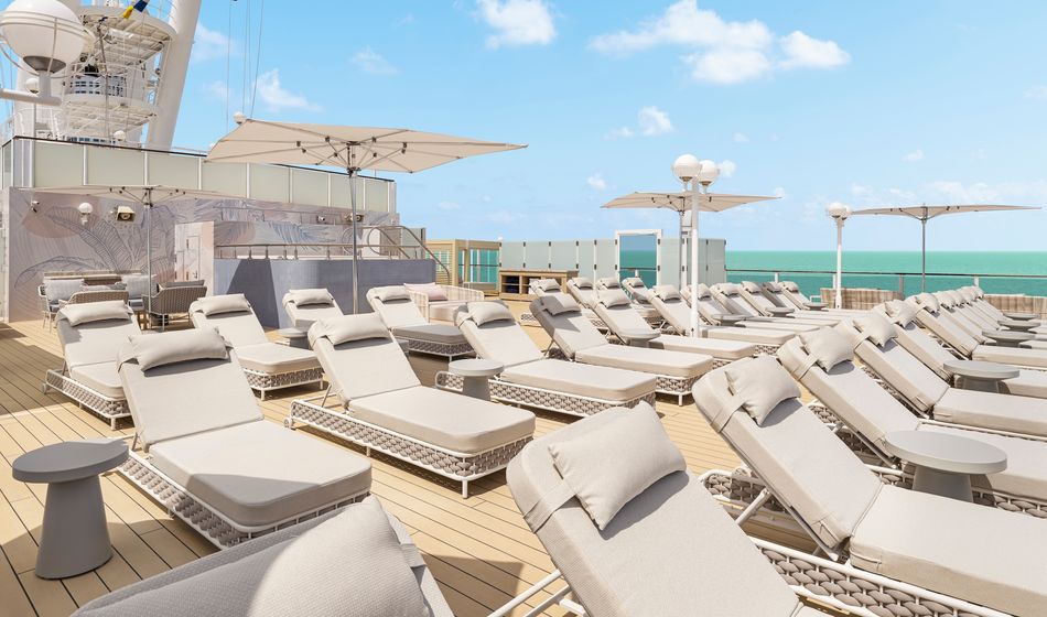 Both Norwegian Jade and Norwegian Gem now have Vibe Beach Clubs