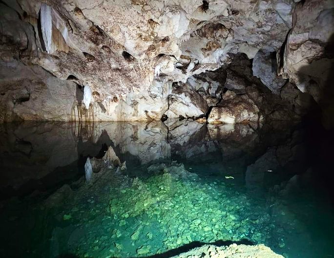 Jamaica's Green Grotto Caves