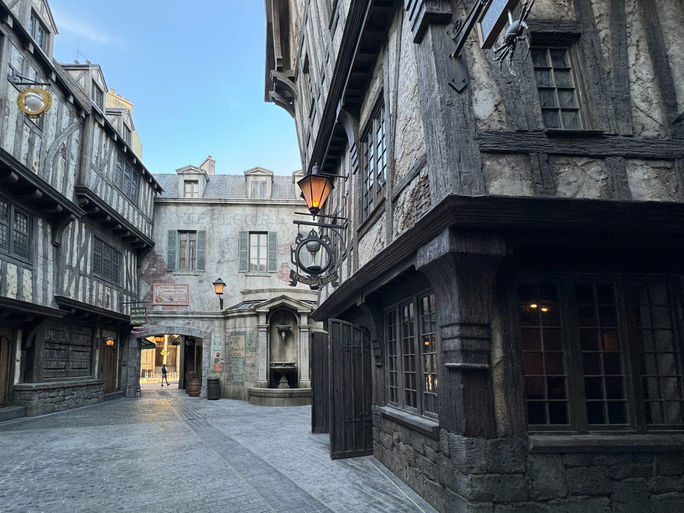 Le Gobelet at Epic Universe*s The Wizarding World of Harry Potter. Le Gobelet at Epic Universe*s The Wizarding World of Harry Potter.