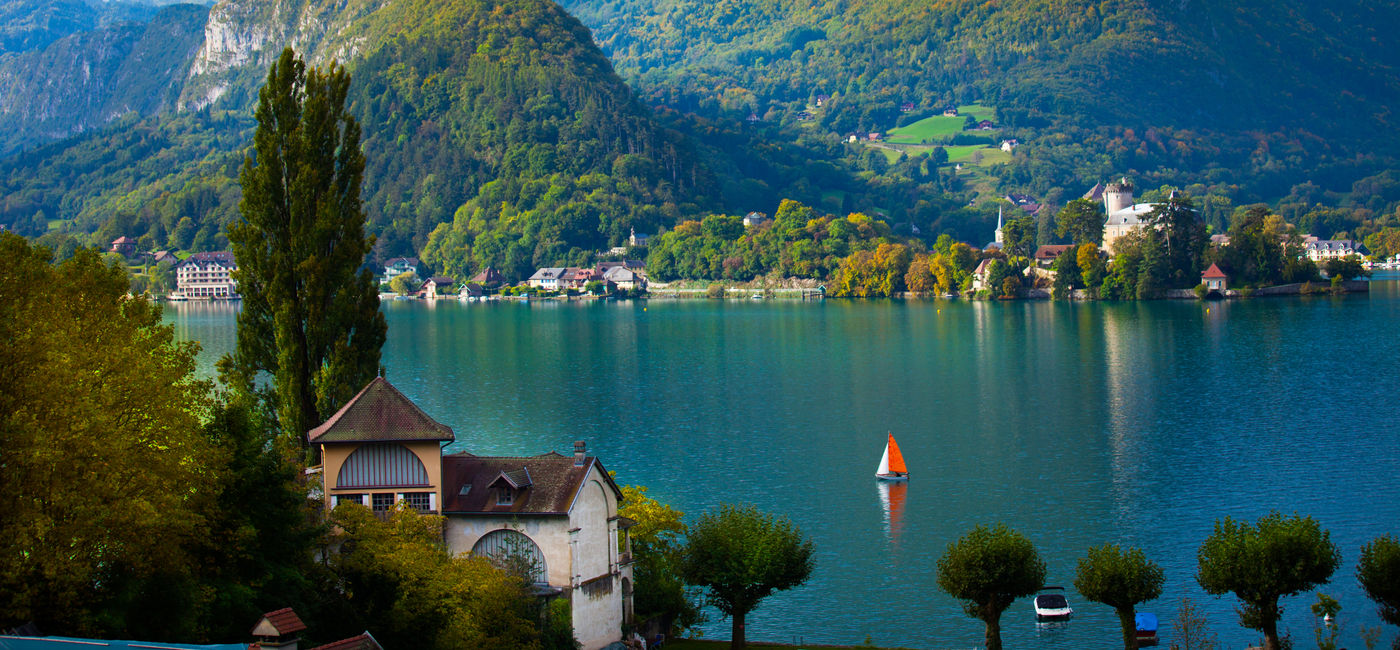 Image: Lake Annecy, a gorgeous Alpine lake located in southeastern France. (Photo Credit: Adobe Stock/Pearl Media)