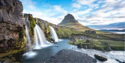 WestJet announced the addition of new service between Edmonton and Reykjavik, Iceland.