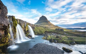 WestJet announced the addition of new service between Edmonton and Reykjavik, Iceland.