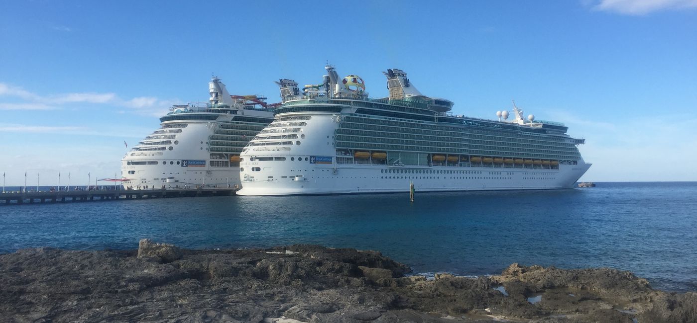 Image: PHOTO: Royal Caribbean's Navigator of the Seas (left) and Mariner of the Seas (right) docked at Perfect Day at CocoCay. (photo by Patrick Clarke)