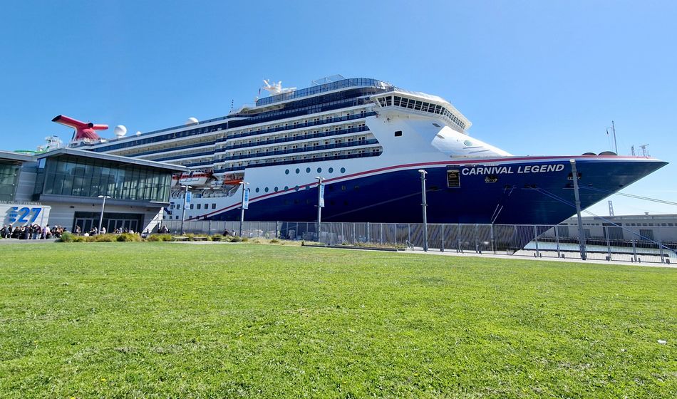 Carnival Legend