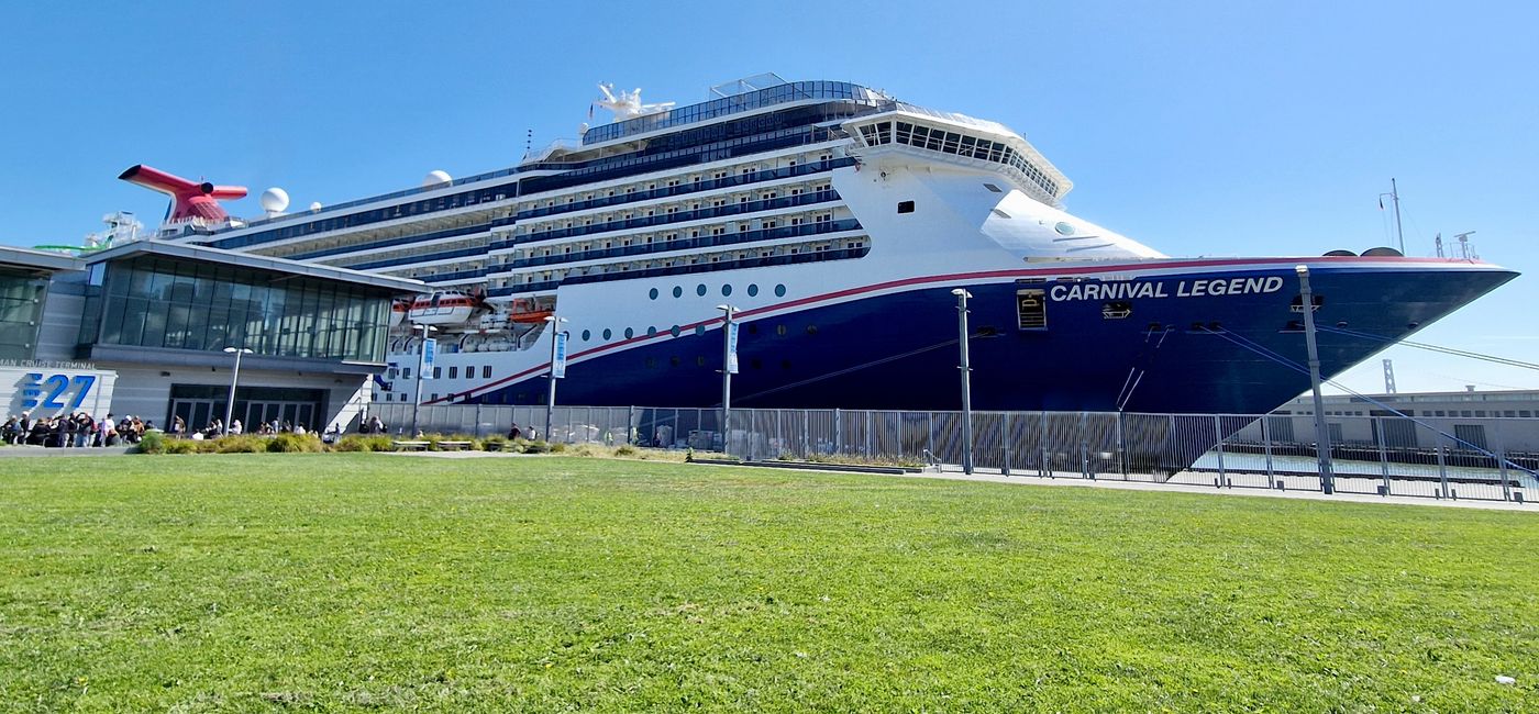Image: Carnival Legend (Photo Credit: Carnival Cruise Line)