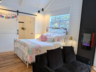 Love Lane Little House