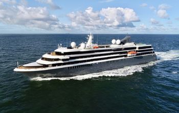 World Navigator Exterior
