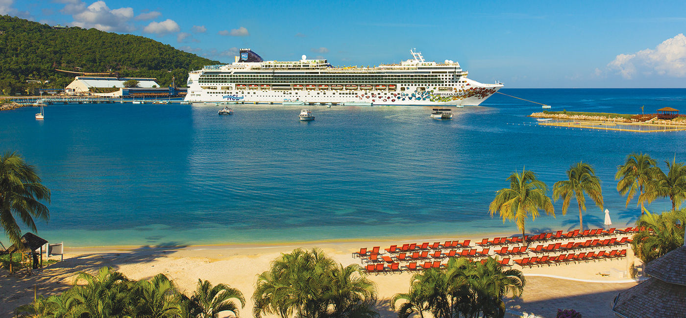 Image: Norwegian Gem to sail seasonal Bahamas and Eastern Caribbean itineraries. (Photo Credit: Norwegian Cruise Lines)