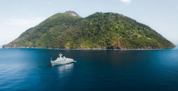 Aqua blu, aqua expeditions, chartered yacht