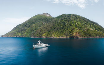 Aqua blu, aqua expeditions, chartered yacht
