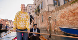 Contiki, young adult, young adult traveler, gondola, Venice