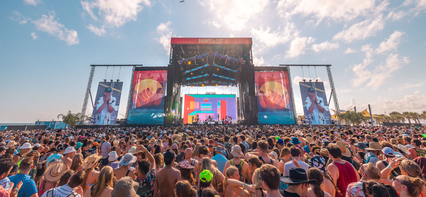 Image: Music Festival on the beach in Gulf Shores. (photo via Alive Coverage) ((photo via Alive Coverage))