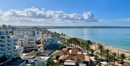 Hotels line the beach in Palma, Mallorca