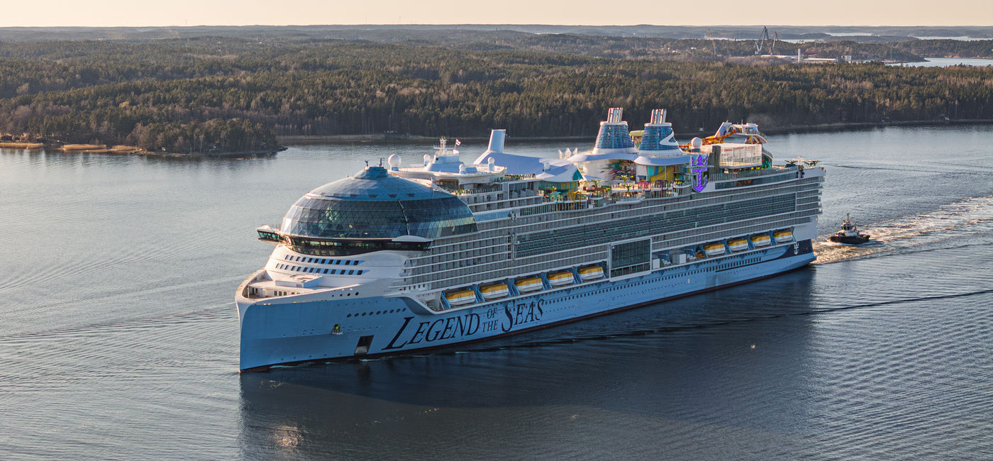 Image: Legend of the Seas (Source: Royal Caribbean International)
