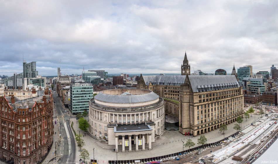 Manchester: View of Peter's Square  © [Julian Elliot]/[VisitBritain]