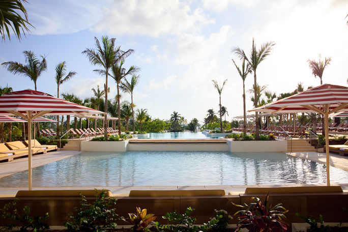 IHG Hotels & Resorts, Hotel Indigo Grand Cayman