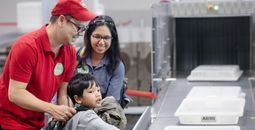 Pearson, Autism Ontario & Air Transat teamed up for the 3rd annual “Ready, Set, Fly…with YYZ.”