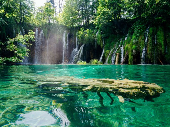 Plitvice Lakes, Croatia Plitvice Lakes, Croatia