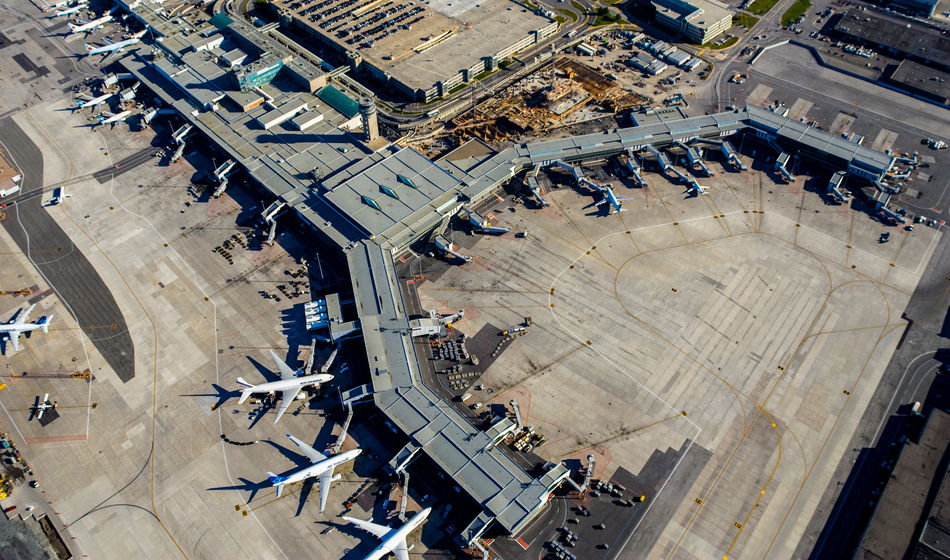 Montréal-Trudeau International Airport (YUL)