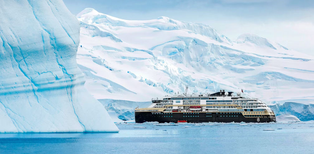 HX ship in the ice