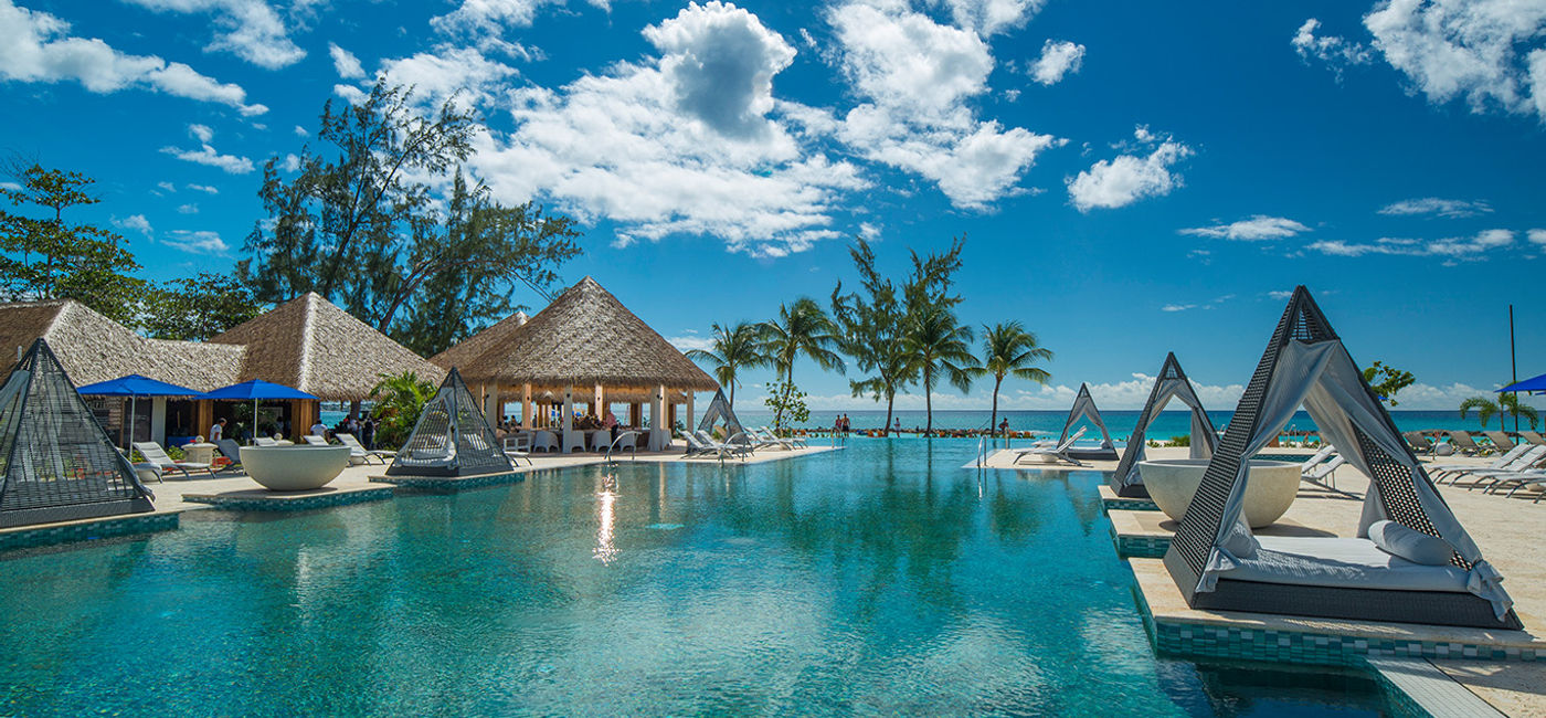 Image: Pool at Sandals Royal Barbados. (photo courtesy of Sandals Resorts)