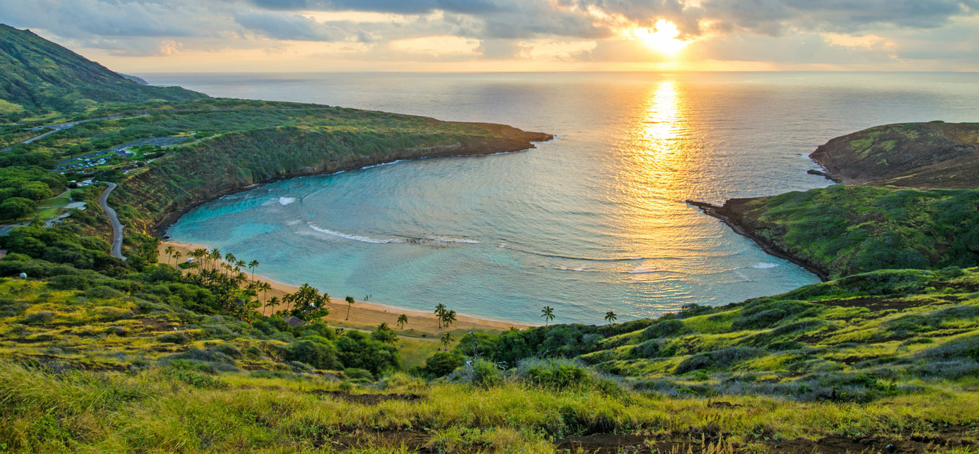 Image: Hanauma bay in Honolulu on the island of Oahu, Hawaii. (Photo Credit: Ryan Tishken / Adobe Stock)