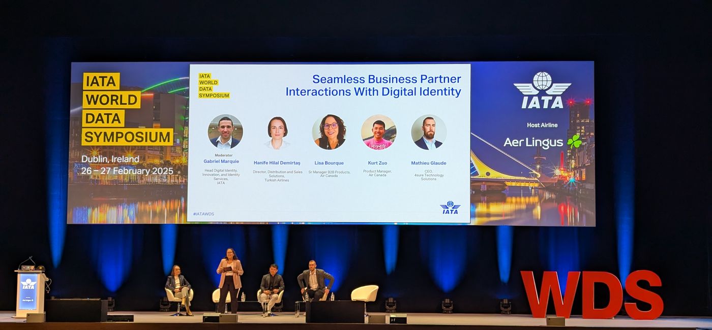 Image: Lisa Bourque presents at IATA WDS (Photo Credit: Bert Archer)