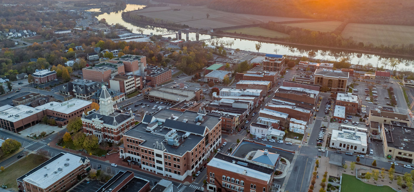 Image: Aerial view of Clarksville, Tennessee. (Photo Credit: Reagan/Adobe Stock)