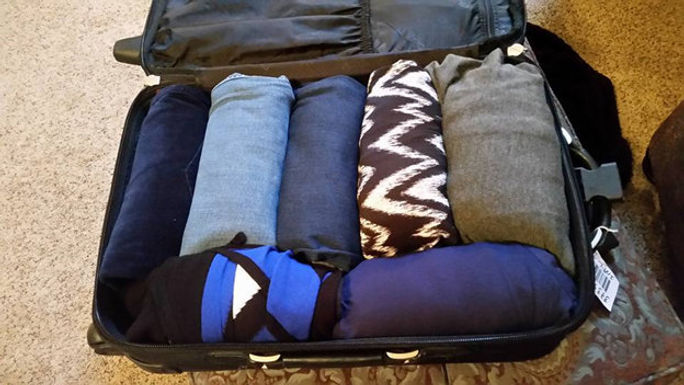 Carry-on Bag Carry-on bag, carryon bag, carry on bag, rolled clothing,