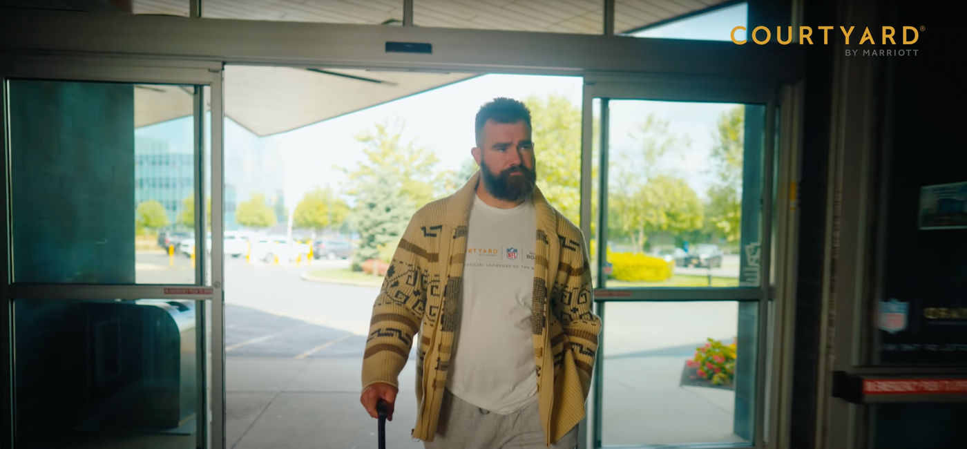 Image: Jason Kelce teams up with Marriott (Photo Credit: Marriott)