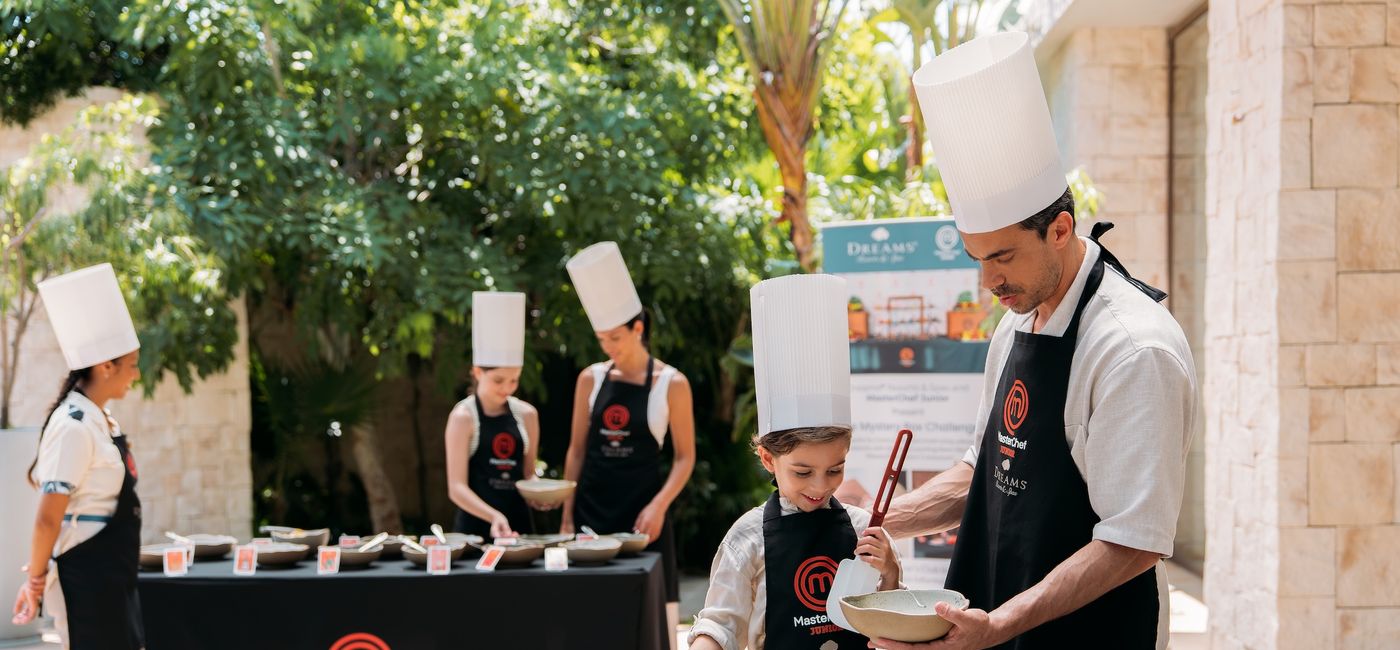 Image: Une programmation culinaire interactive qui amène les enfants à découvrir de nouveaux aliments (Source: Hyatt Media Licence)