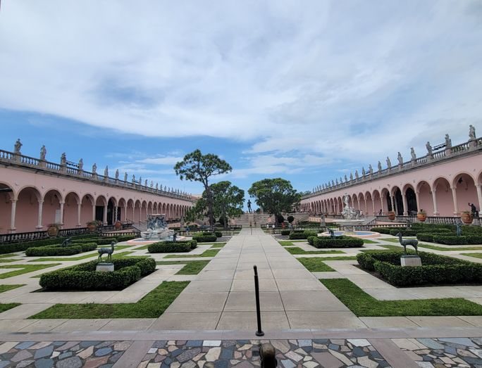 The courtyard of The John and Mable Ringling Museum of Art in Sarasota, Florida. Lacey Pfalz, art museums, florida art museum, sarasota, things to do in sarasota
