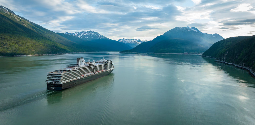 Nieuw Amsterdam in Skagway, Alaska