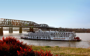 American Queen river cruise ship, American Queen, U.S. river cruise