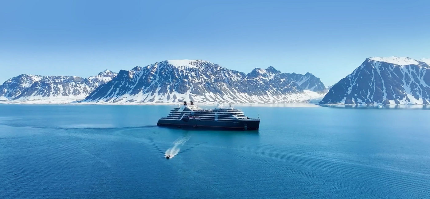 Image: Seabourn Venture in Antarctica (Photo Credit: Seabourn)