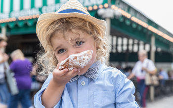 Family at Cafe du Monde