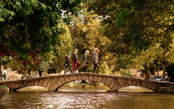 Winter Walking Tour through the Cotswolds