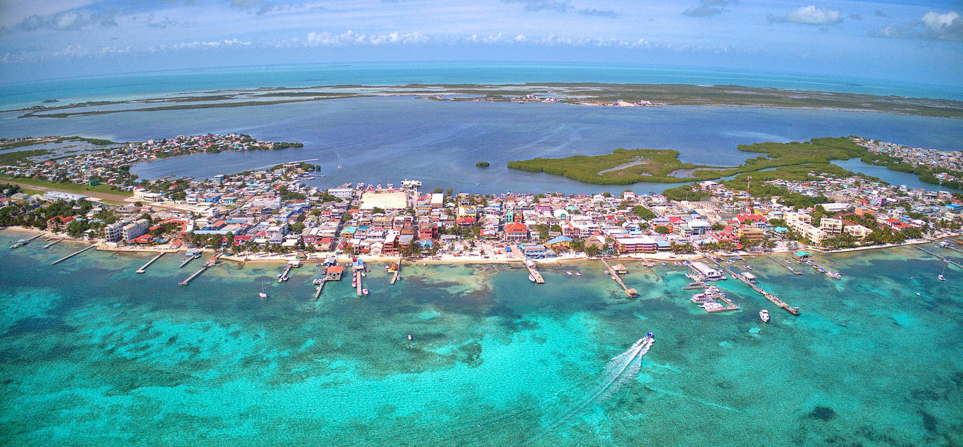 Image: San Pedro, une ville située sur l’île d’Ambergris Caye, au Belize (Photo Credit: Adobe Stock/Ian)