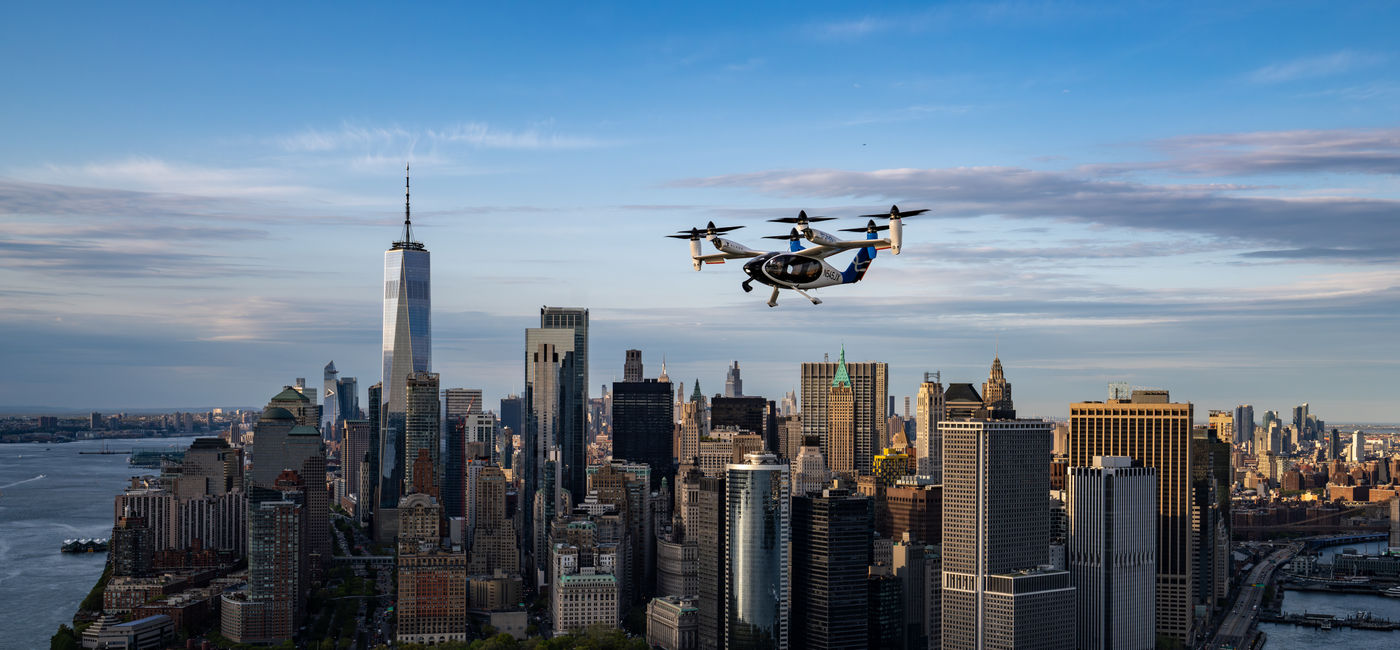 Image: Joby Aircraft Flying by NYC Skyline (Photo Credit: Courtesy Joby Aviation)