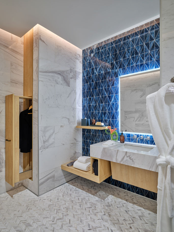 The private shower inside JFK's The Delta One Lounge. Delta Air Lines, JFK, delta one lounge, airport lounge