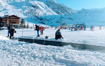 Club Med Tignes skiers