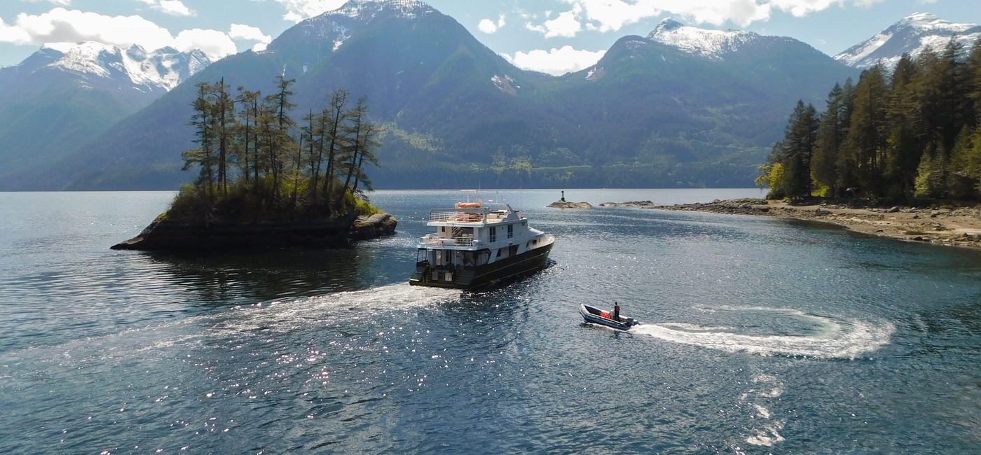 Image: UnCruise Safari Quest skiff (Photo Credit: UnCruise)