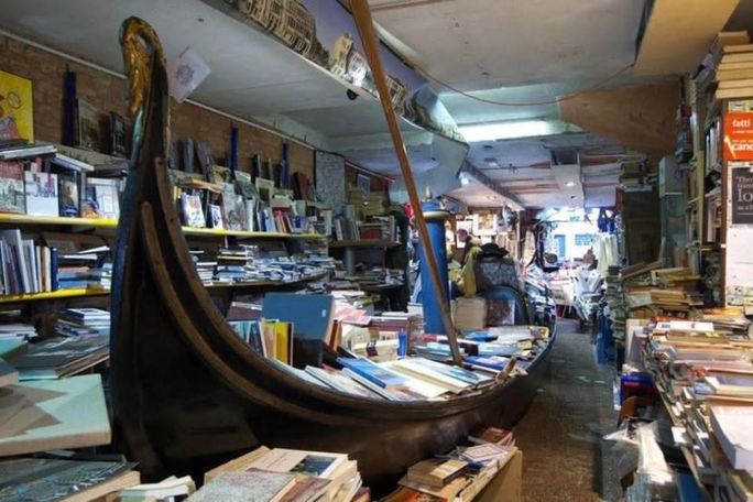 Libreria Acqua Alta, Venice Libreria Acqua Alta, Venice