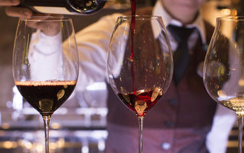 Norwegian Cruise Line, NCL, wine, spirits, alcohol, drinks, glasses, pouring, bartender