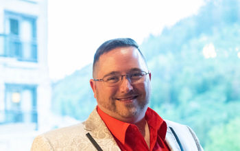advisor, headshot